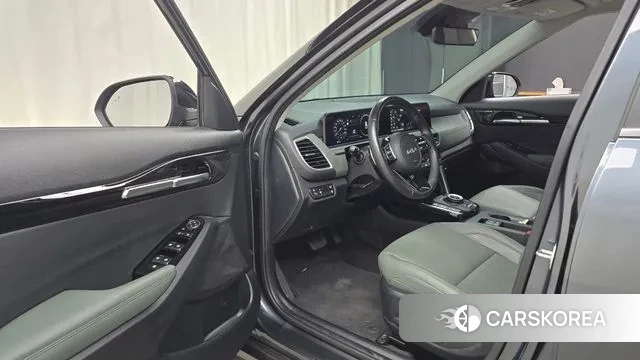 Kia The New Seltos 2023 Серый из Кореи, фото 2