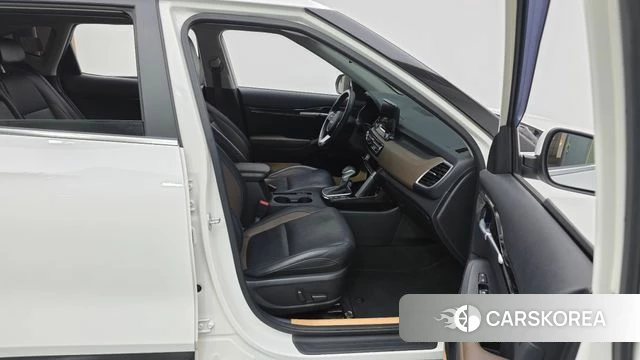 Kia Seltos 2022 Белый из Кореи, фото 2