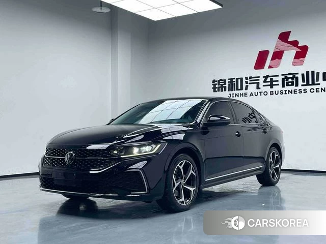 Volkswagen Passat 2023 Черный из Китая, фото 2