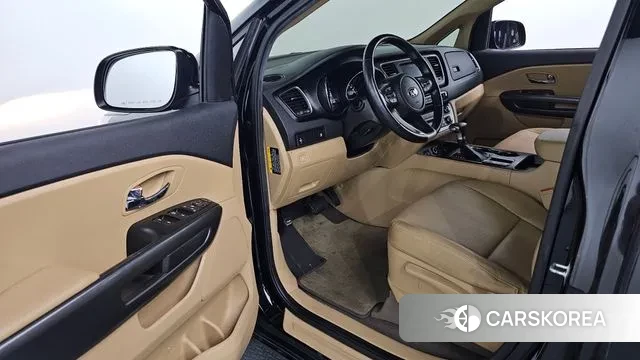 Kia The New Carnival 2020 Черный из Кореи, фото 2