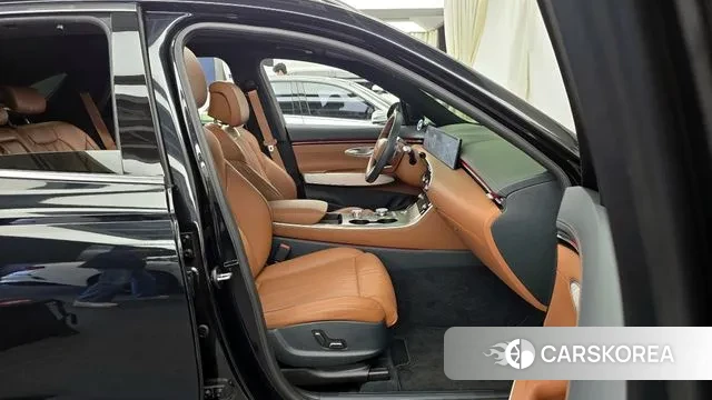 Genesis GV70 2024 Черный из Кореи, фото 2