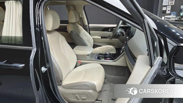 Kia Carnival 4th generation 2022 Черный из Кореи, фото 2
