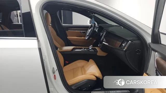 Volvo S90 2023 Белый из Кореи, фото 2