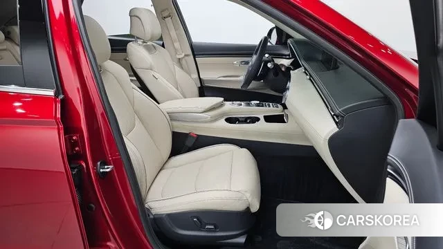 Genesis GV70 2023 Красный из Кореи, фото 2