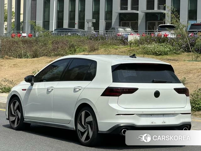 Volkswagen Golf GTI 2022 Белый из Китая, фото 2