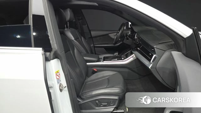 Audi Q8 (4M) 2021 Белый из Кореи, фото 2