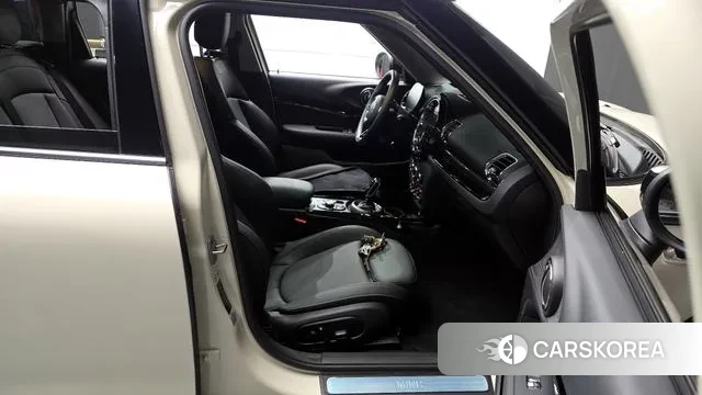 Mini Cooper Clubman 2021 Жемчужный цвет из Кореи, фото 2