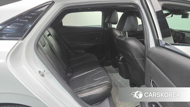 Hyundai Avante (CN7) 2021 Белый из Кореи, фото 2