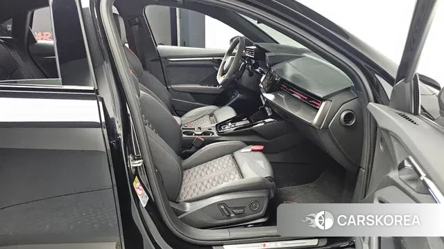 Audi RS3 (8Y) 2024 Черный из Кореи, фото 2