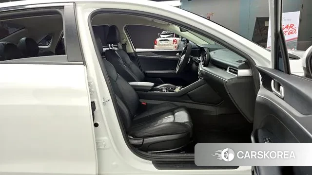 Kia K5 3rd generation 2021 Белый из Кореи, фото 2