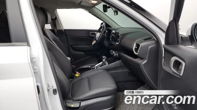 Hyundai Venue 2024 Белый из Кореи, фото 2