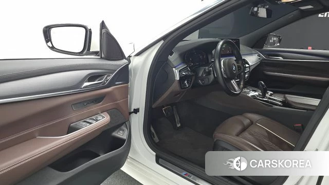 BMW 6 Series GT (G32) 2022 Белый из Кореи, фото 2