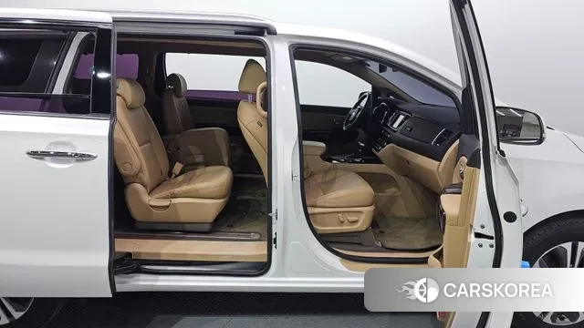 Kia The New Carnival 2019 Белый из Кореи, фото 2