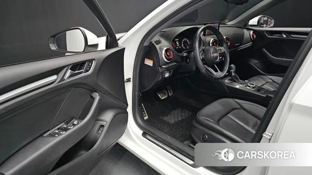 Audi New A3 2018 Белый из Кореи, фото 2