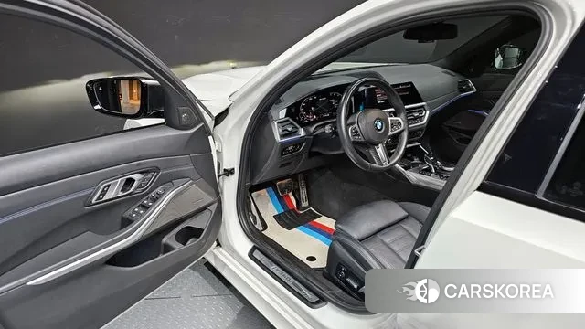 BMW 3 Series (G20) 2020 Белый из Кореи, фото 2