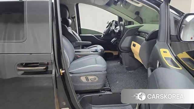 Hyundai Staria 2021 Черный из Кореи, фото 2