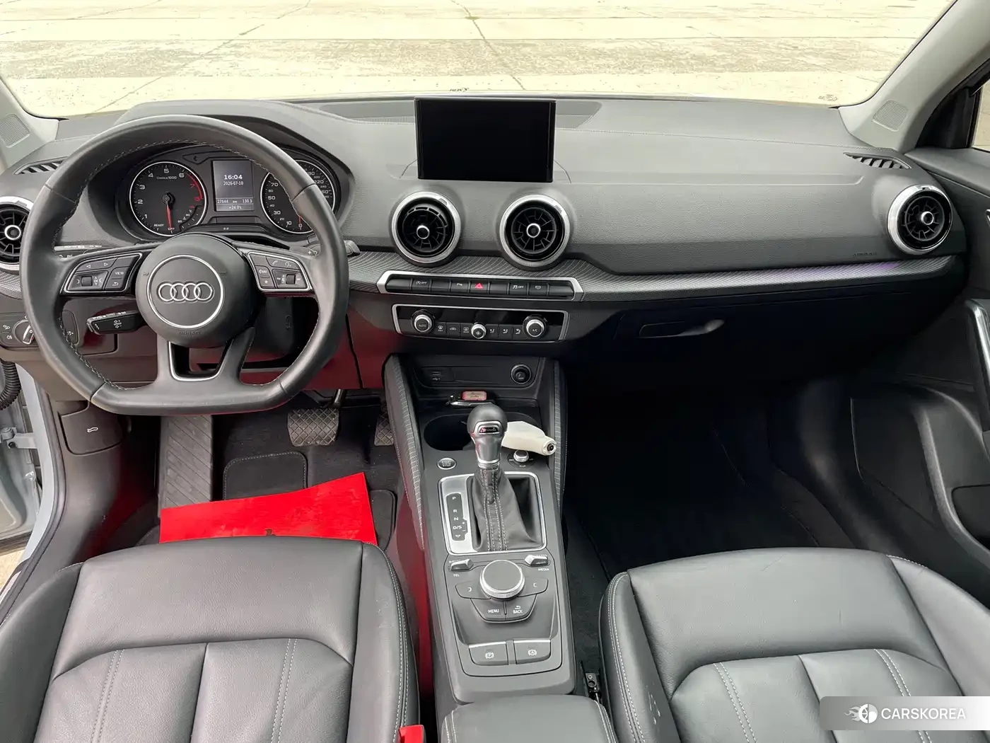 Audi Q2L 2023 Silver/gray из Китая, фото 2