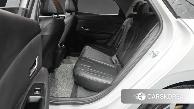 Hyundai The New Avante (CN7) 2025 Серебристо-серый из Кореи, фото 2