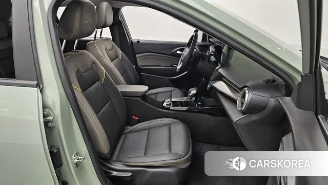 Chevrolet (GM Daewoo) Trax Crossover 2023 Светло-зеленый из Кореи, фото 2