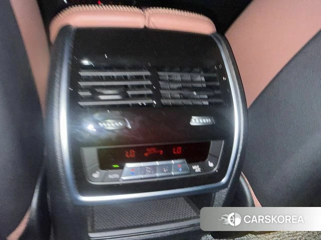 BMW X6 (G06) 2024 Белый из Кореи, фото 2