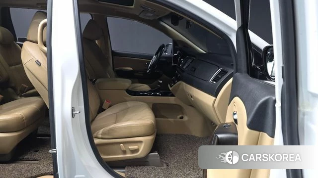 Kia The New Carnival 2018 Белый из Кореи, фото 2