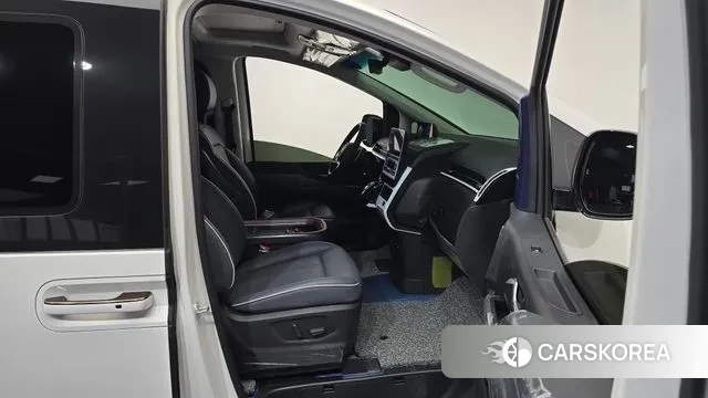 Hyundai Staria 2024 Белый из Кореи, фото 2