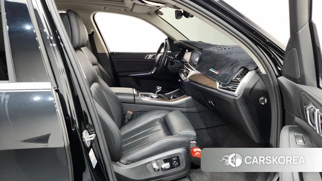 BMW X5 (G05) 2021 Черный из Кореи, фото 2