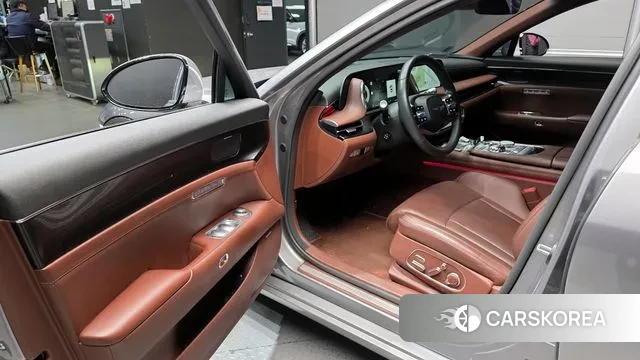 Genesis G90 (RS4) 2023 Серебристо-серый из Кореи, фото 2