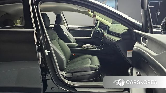 Kia The New K5 Hybrid 3rd generation 2025 Черный из Кореи, фото 2