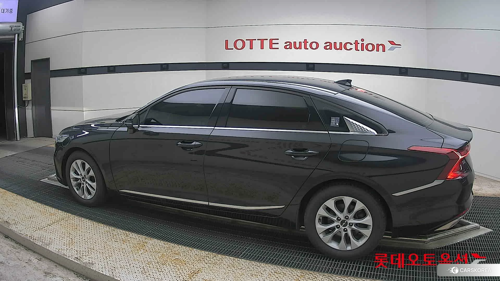 Kia K8 2023 Aurora Black Pearl из Кореи, фото 2