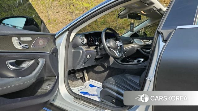 Mercedes-Benz CLS-Class C257 2019 Серебряный из Кореи, фото 2