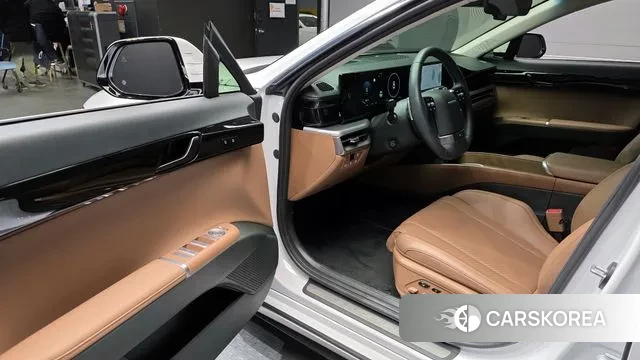 Hyundai Grandeur Hybrid (GN7) 2025 Белый из Кореи, фото 2