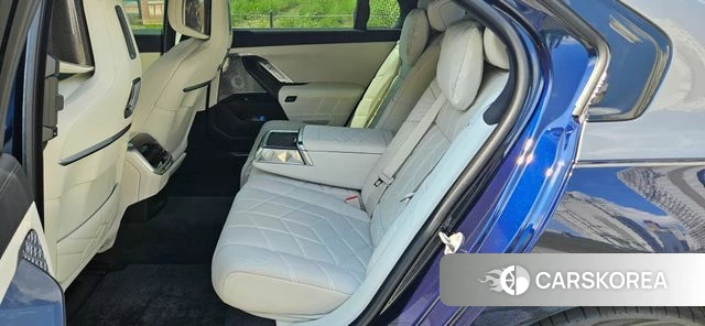 BMW 7 Series (G70) 2025 Синий из Кореи, фото 2