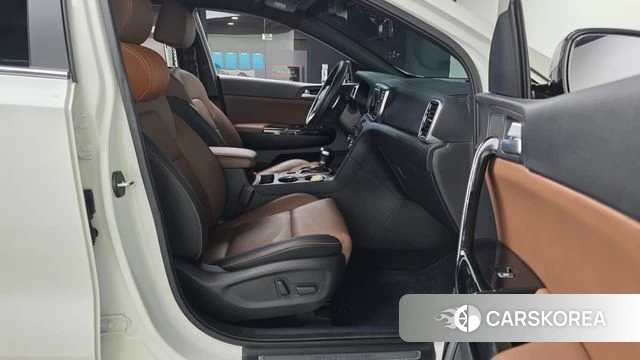 Kia Sportage The Bold 2018 Белый из Кореи, фото 2