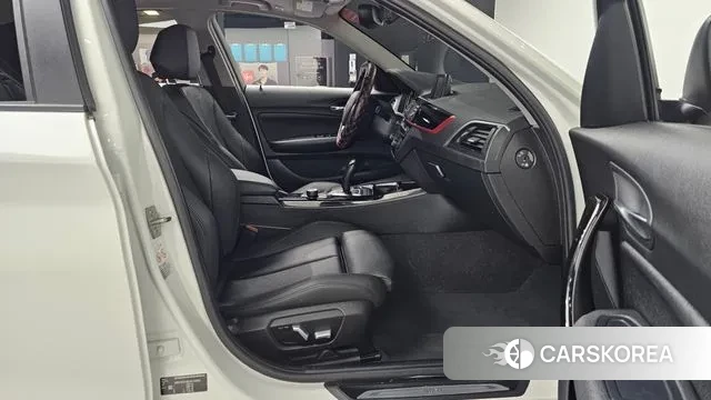 BMW 1 Series (F20) 2018 Белый из Кореи, фото 2