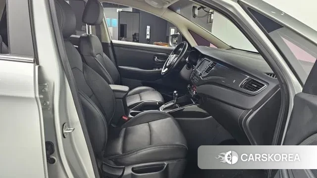 Kia The New Carens 2018 Серебряный из Кореи, фото 2