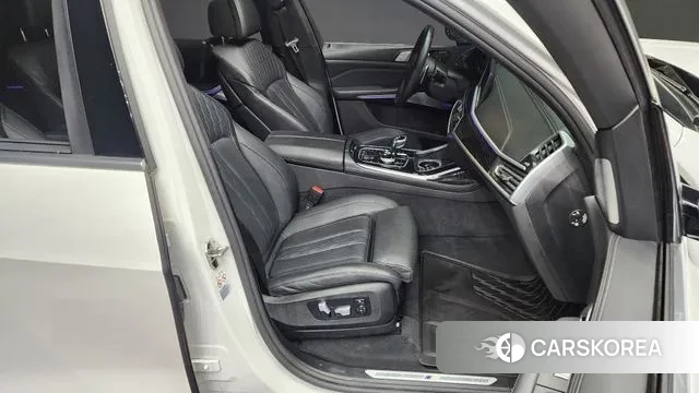 BMW X7 (G07) 2021 Белый из Кореи, фото 2