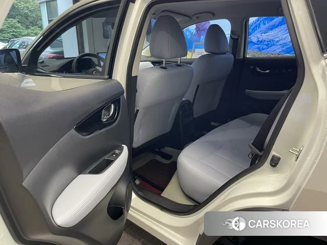 Nissan Qashqai 2024 Белый из Китая, фото 2