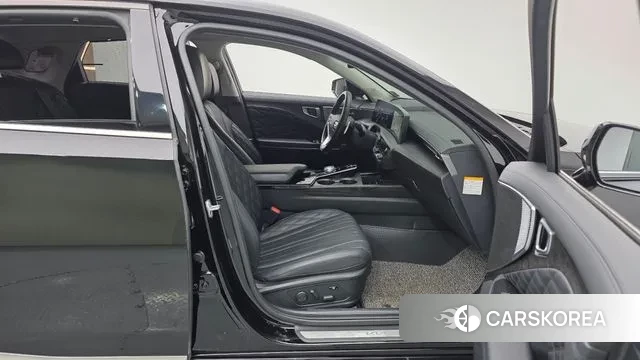 Kia K8 Hybrid 2022 Черный из Кореи, фото 2