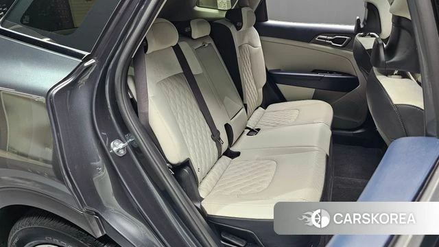 Kia Sportage 5th Generation Hybrid 2024 Серый из Кореи, фото 2