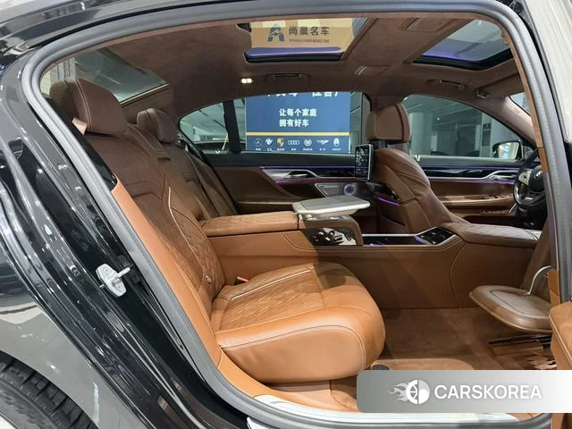 BMW 7 series 2021 Черный из Китая, фото 2