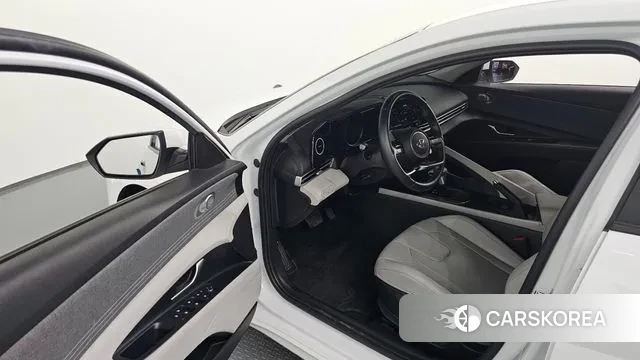 Hyundai Avante (CN7) 2022 Белый из Кореи, фото 2