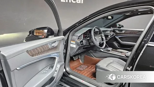 Audi A6 (C8) 2021 Черный из Кореи, фото 2