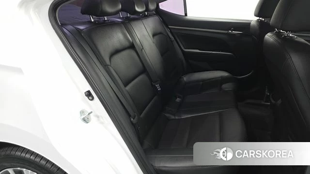 Hyundai Avante AD 2018 Белый из Кореи, фото 2
