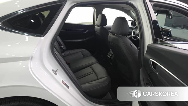 Hyundai Sonata (DN8) 2023 Белый из Кореи, фото 2