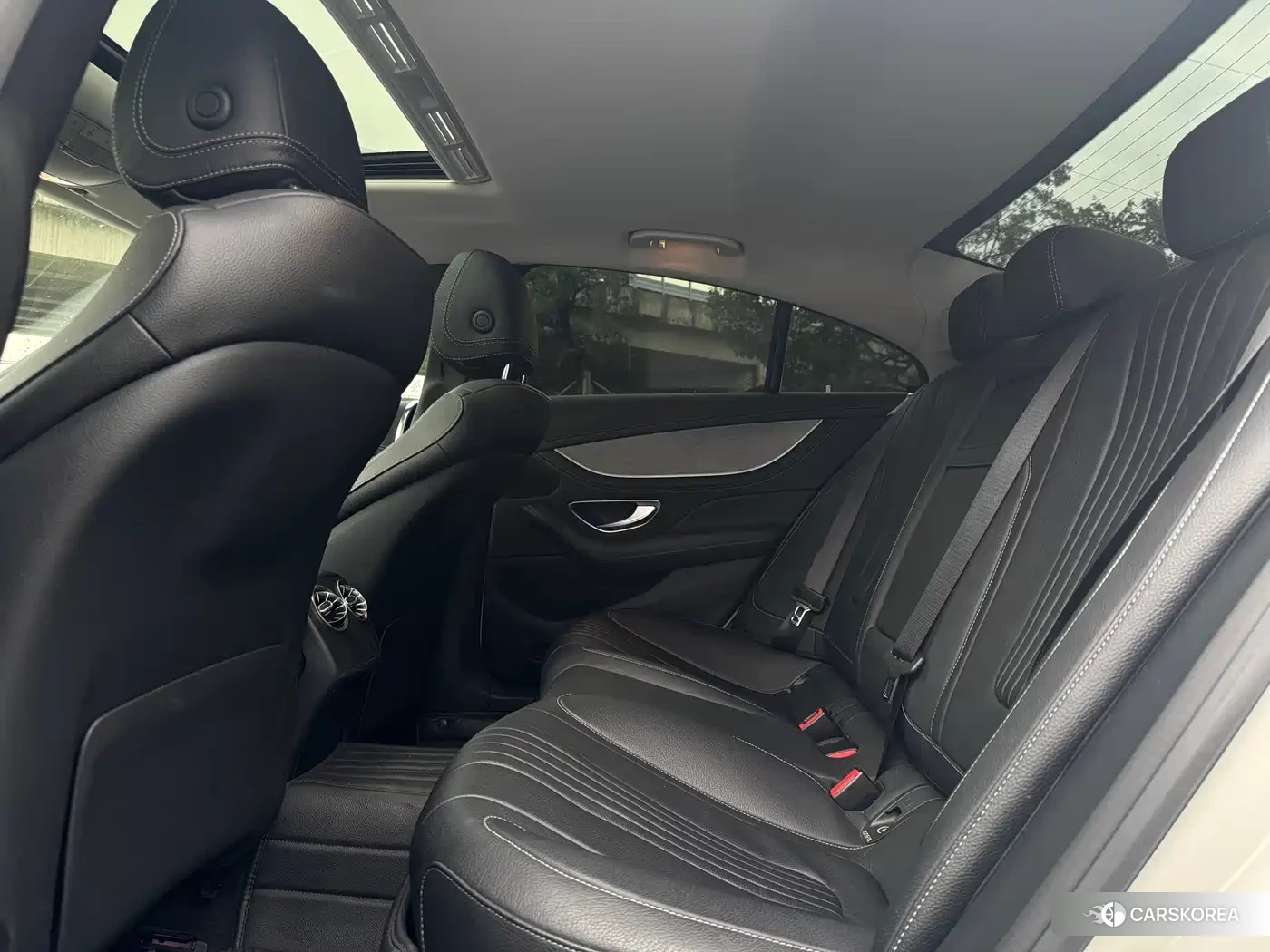 Mercedes-Benz CLS 2022 Белый из Китая, фото 2