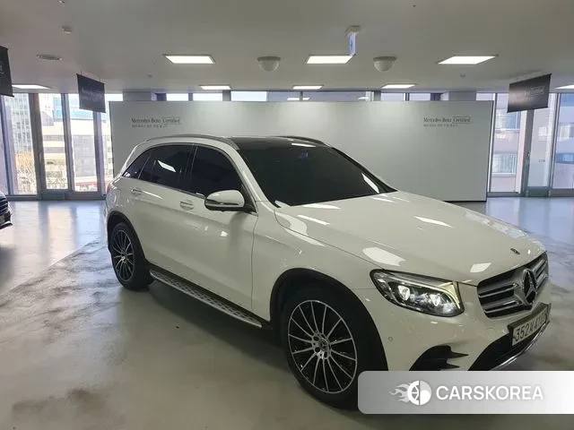Mercedes-Benz GLC-Class X253 2019 Белый из Кореи, фото 2
