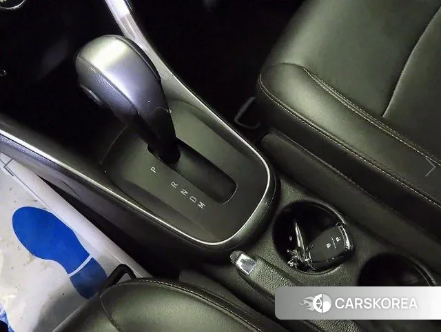 Chevrolet (GM Daewoo) The New Trax 2021 Серебристо-серый из Кореи, фото 2