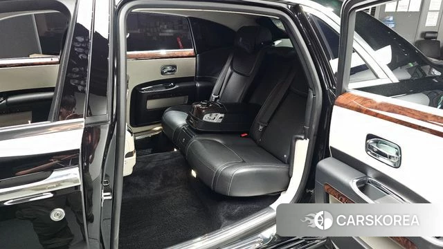 Rolls-Royce Ghost 2018 Черный из Кореи, фото 2