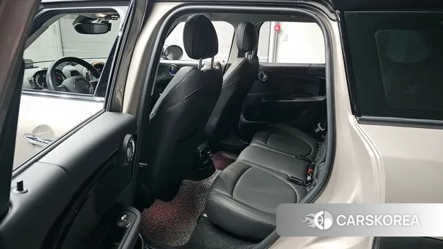 Mini Cooper Countryman 2023 Серебряный из Кореи, фото 2